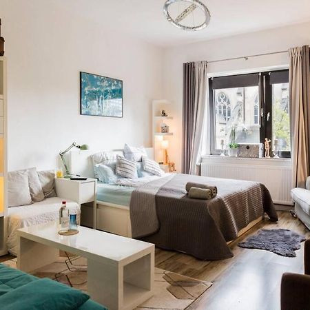Beautiful Cozy 1-Room Apartment, Near Rhine Düsseldorf Buitenkant foto