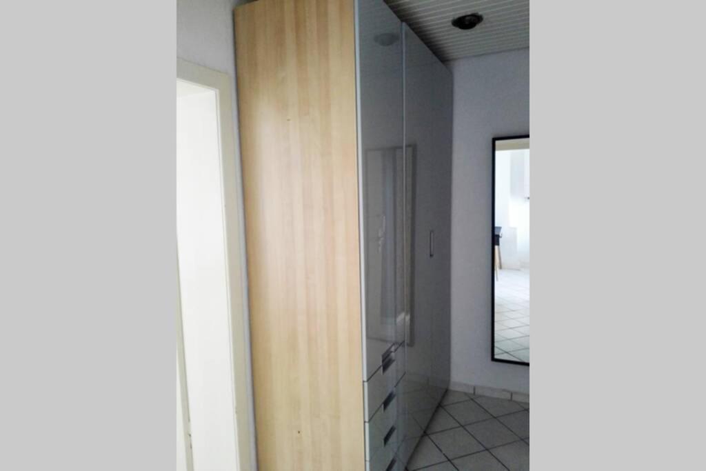 Beautiful Cozy 1-Room Apartment, Near Rhine Düsseldorf Buitenkant foto