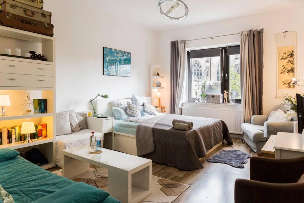 Beautiful Cozy 1-Room Apartment, Near Rhine Düsseldorf Buitenkant foto