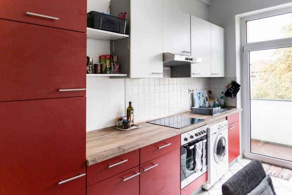 Beautiful Cozy 1-Room Apartment, Near Rhine Düsseldorf Buitenkant foto